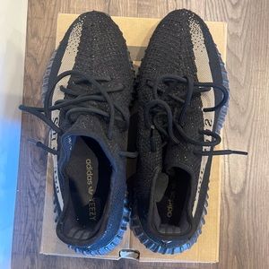 Used Yeezy Boost 350 V2 size men 11 Authentic but worn about 12 times